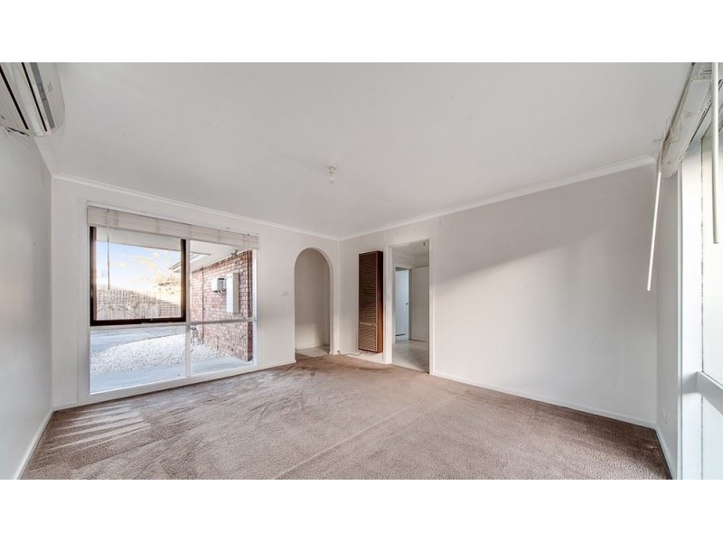 2/23 William Street, Cranbourne VIC 3977
