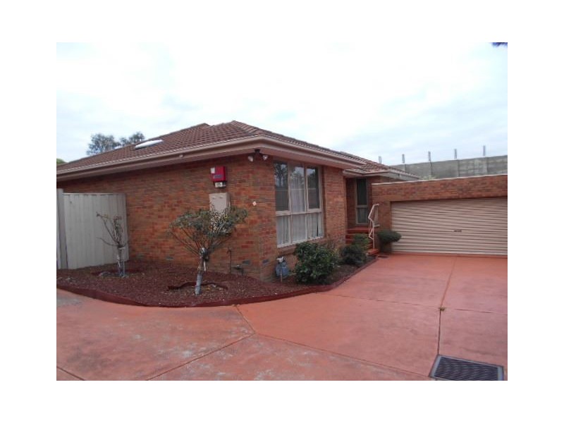 2/38 Blackwood Drive, Narre Warren VIC 3805