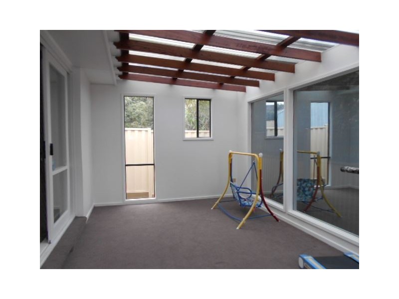 2/38 Blackwood Drive, Narre Warren VIC 3805