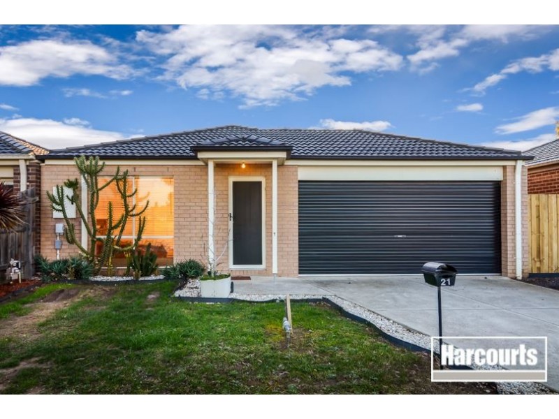 21 Calais Circuit, Cranbourne West VIC 3977