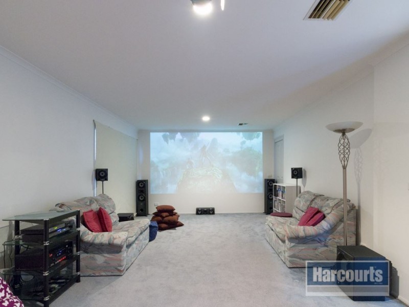 15 Arlington Place, Narre Warren South VIC 3805