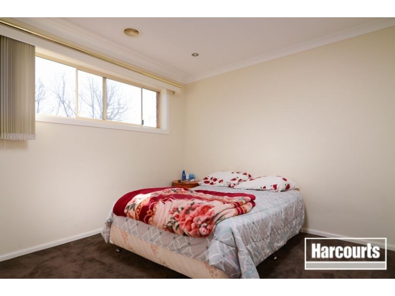 23 Baddeley Circuit, Cranbourne North VIC 3977