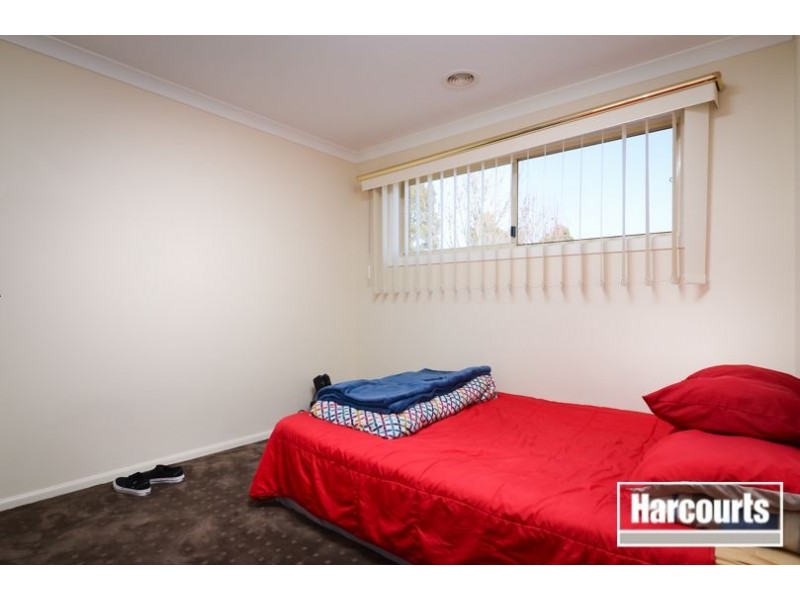 23 Baddeley Circuit, Cranbourne North VIC 3977
