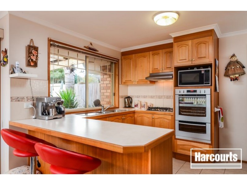 15 Fira Court, Narre Warren VIC 3805