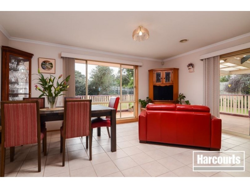 15 Fira Court, Narre Warren VIC 3805