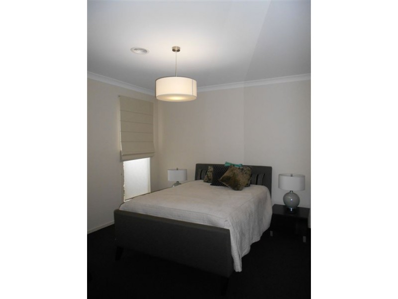 28 Alarah Boulevard, Cranbourne West VIC 3977