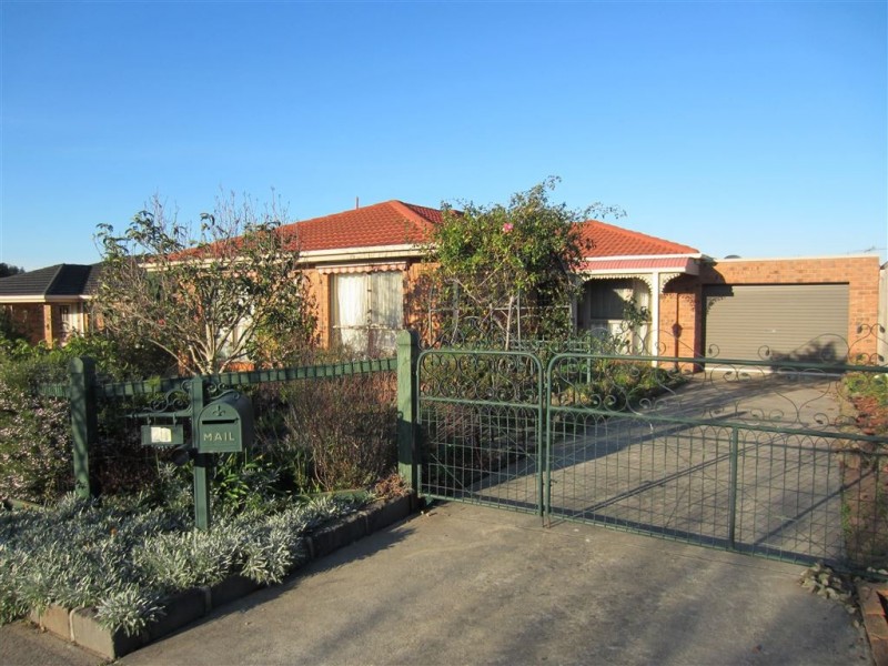 21 Glenburn Drive, Hallam VIC 3803