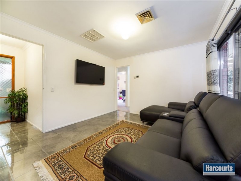 11 Lara Court, Hallam VIC 3803