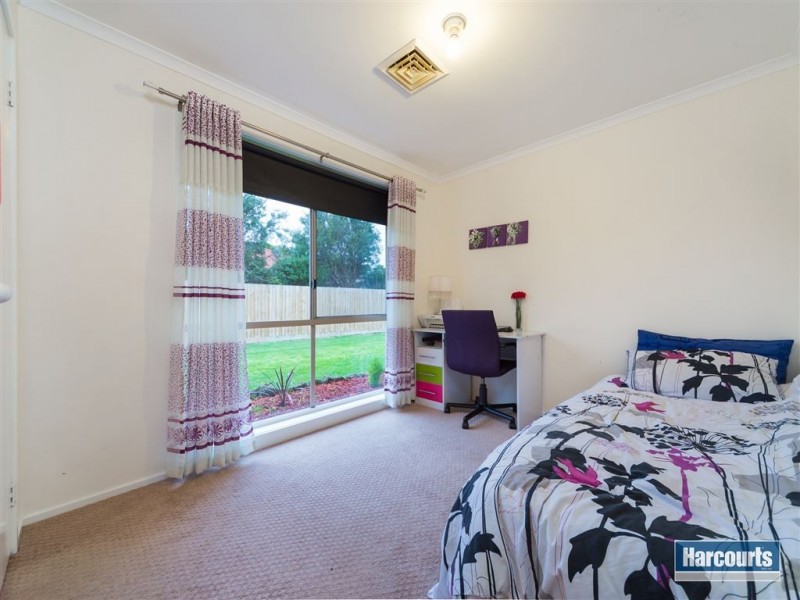 11 Lara Court, Hallam VIC 3803