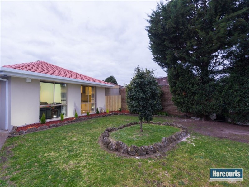 11 Lara Court, Hallam VIC 3803