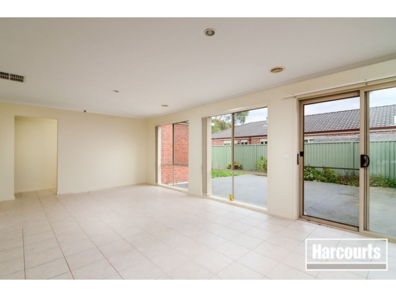 53 Briarcrest Drive, Cranbourne East VIC 3977