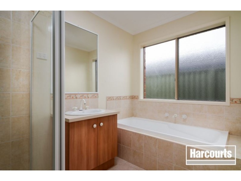 53 Briarcrest Drive, Cranbourne East VIC 3977