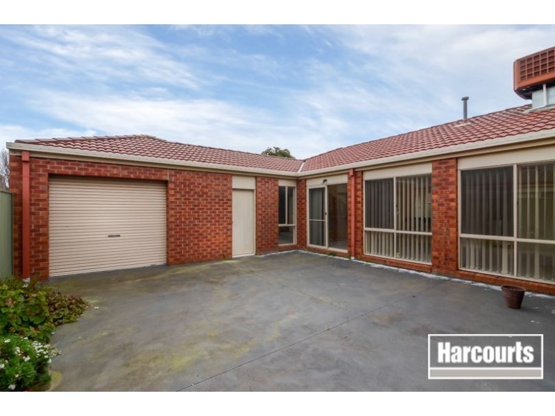 53 Briarcrest Drive, Cranbourne East VIC 3977