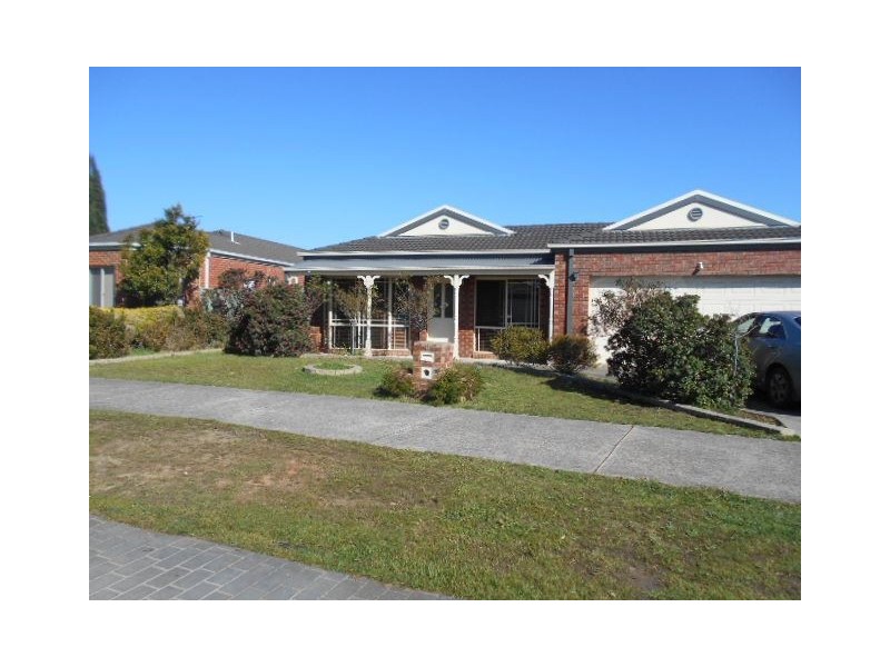 41 Scotsdale Drive, Cranbourne East VIC 3977