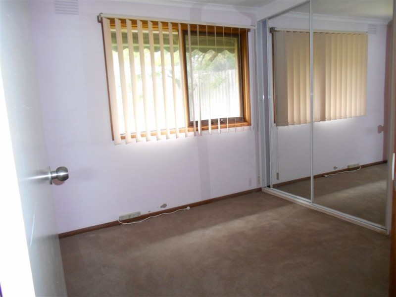 10 Phillip Drive, Cranbourne North VIC 3977