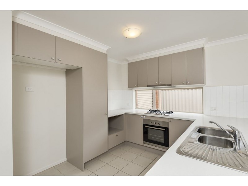 25 Debra Avenue,, Pakenham VIC 3810
