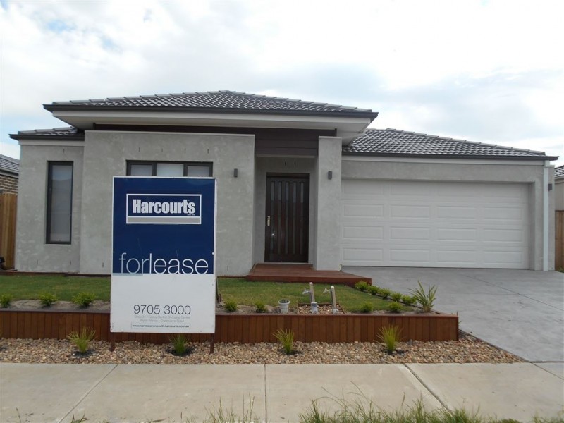42 Riverstone Boulevard, Clyde North VIC 3978