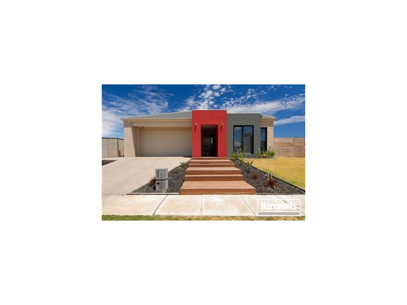 3 Thunderbolt Drive, Cranbourne East VIC 3977