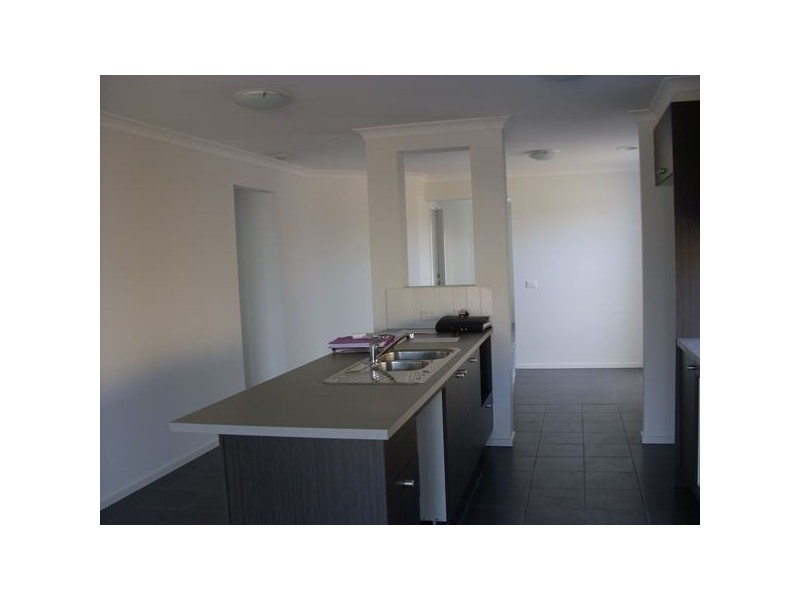 10 Granya Grove, Pakenham VIC 3810