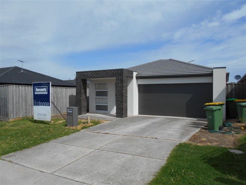 10 Granya Grove, Pakenham VIC 3810