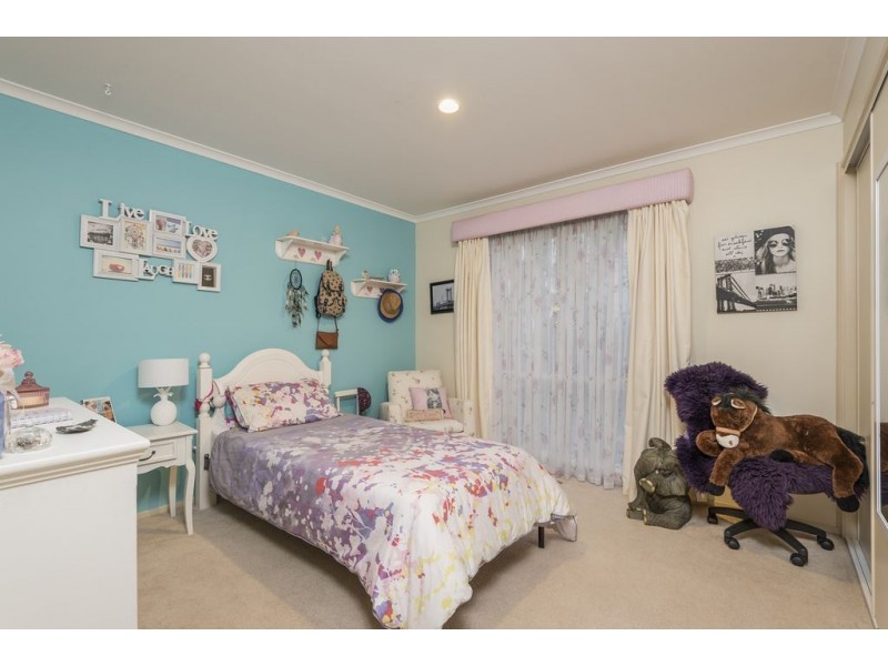 25 Palm Way, Narre Warren South VIC 3805