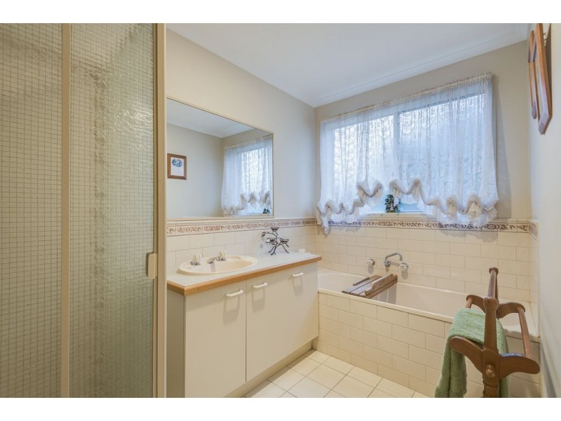25 Palm Way, Narre Warren South VIC 3805