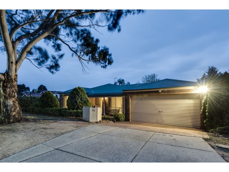 25 Palm Way, Narre Warren South VIC 3805