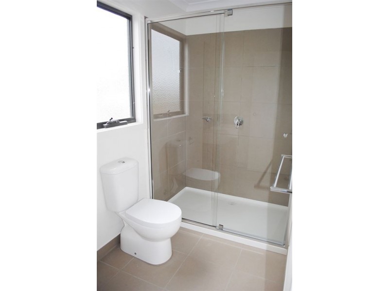 28/17 Golden Elm Way, Lyndhurst VIC 3975