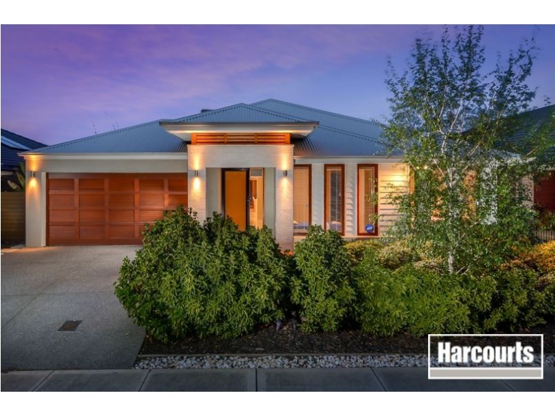 15 Landini Circuit, Cranbourne North VIC 3977