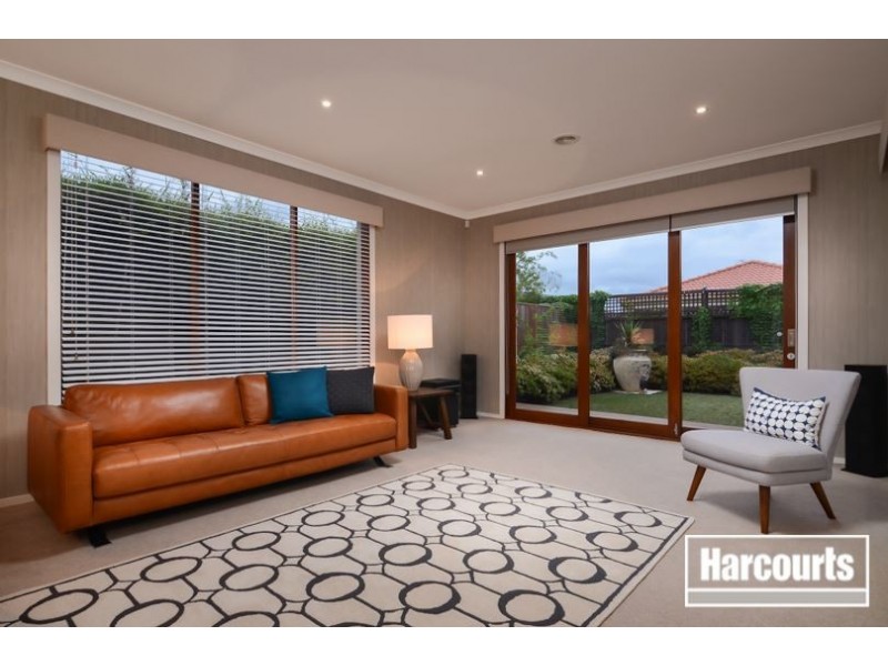 15 Landini Circuit, Cranbourne North VIC 3977