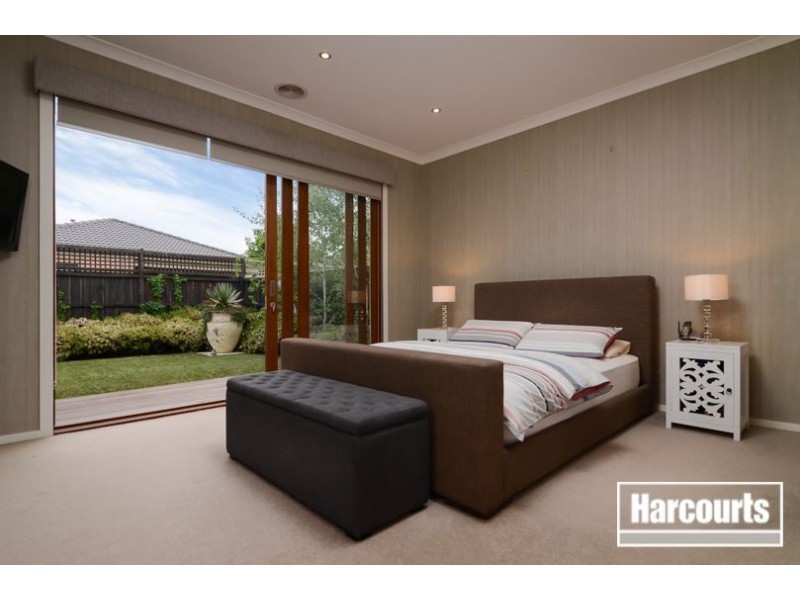 15 Landini Circuit, Cranbourne North VIC 3977