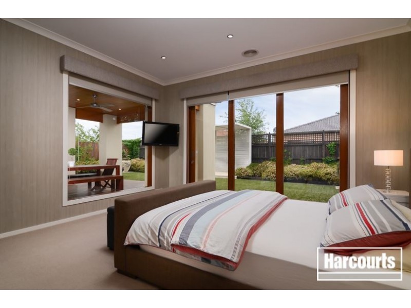 15 Landini Circuit, Cranbourne North VIC 3977