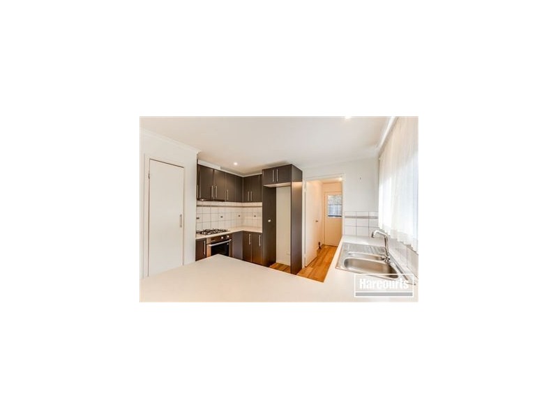 2/9 Alexander Street, Cranbourne VIC 3977