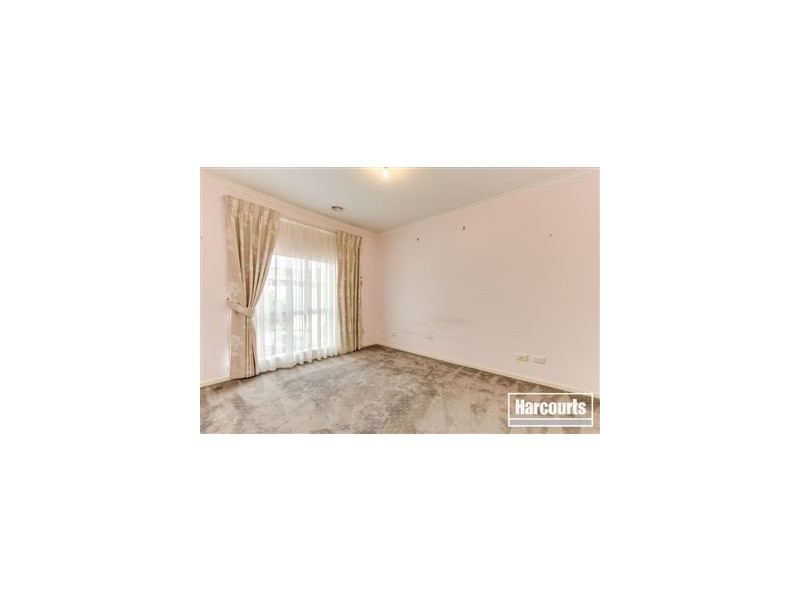 2/9 Alexander Street, Cranbourne VIC 3977