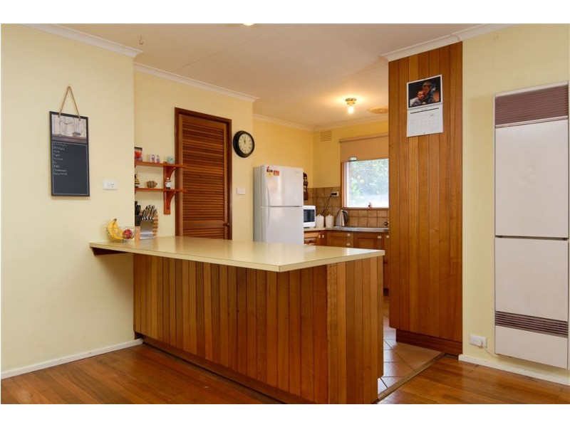 8 Pemberton Drive, Narre Warren VIC 3805