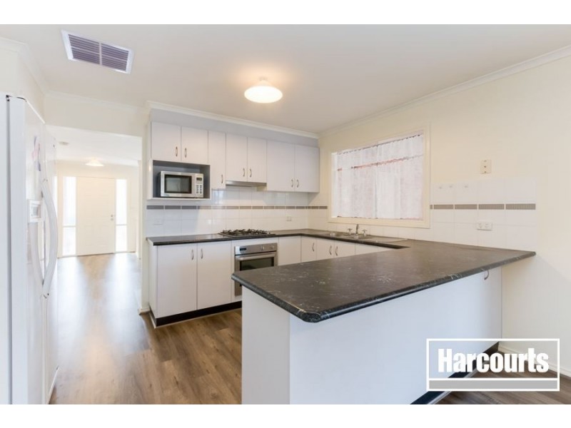 21 Hanrahan Wynd, Lynbrook VIC 3975