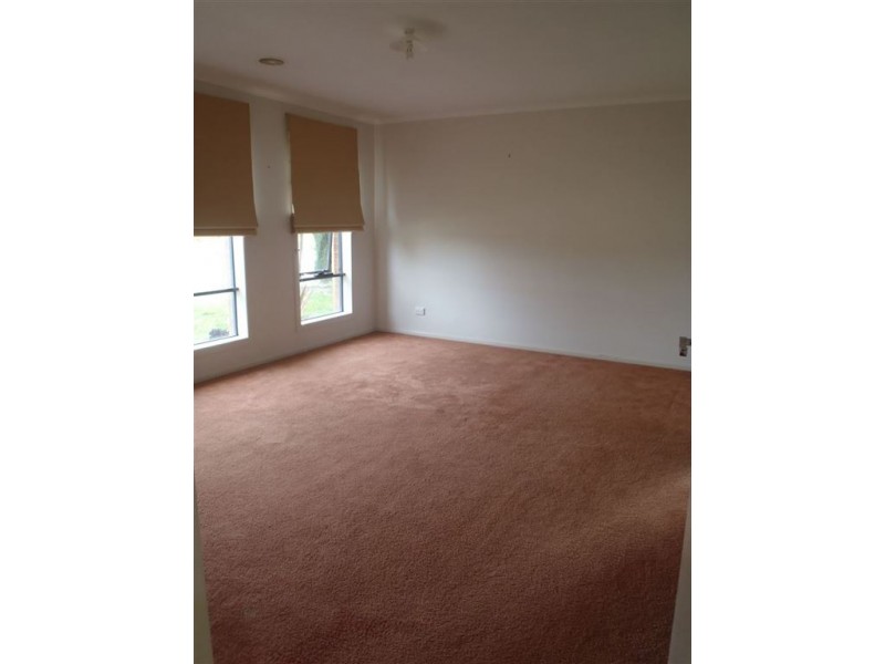 22 Pevensey Drive, Narre Warren South VIC 3805
