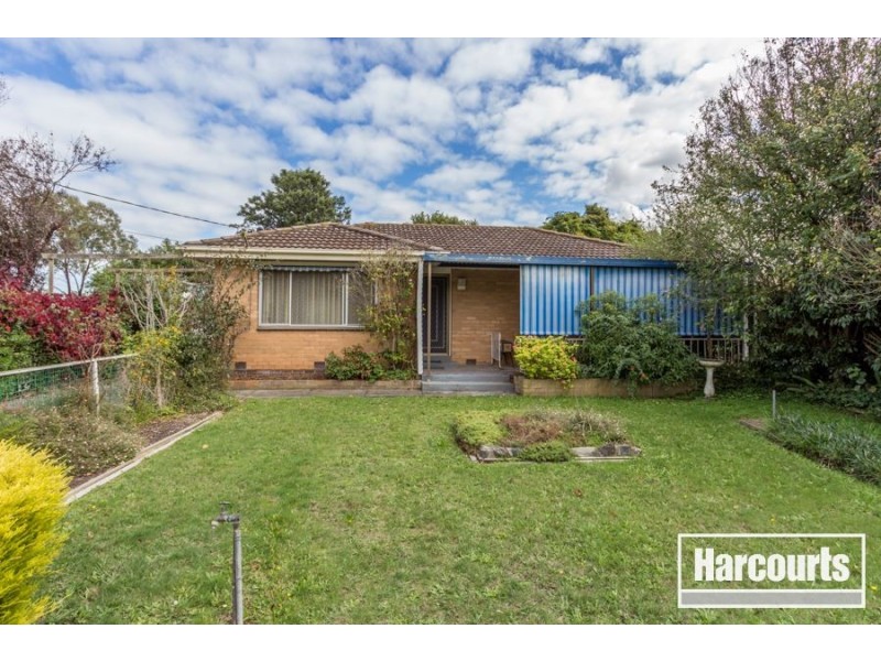 13 Charles Street, Pakenham VIC 3810