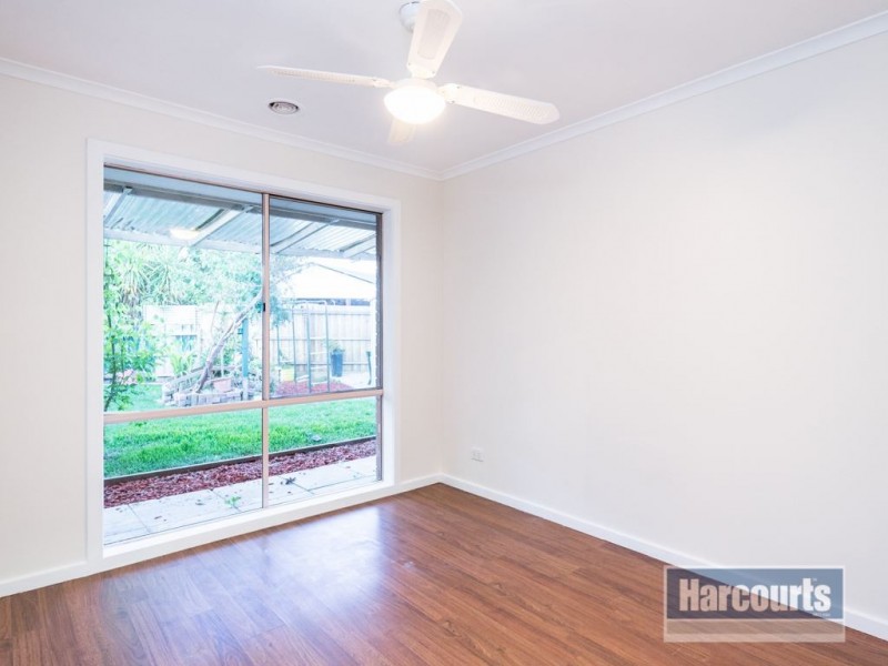 25 England Walk, Narre Warren South VIC 3805