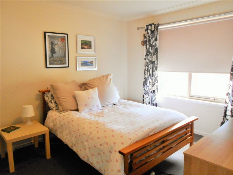 37 Rankin Close, Lynbrook VIC 3975