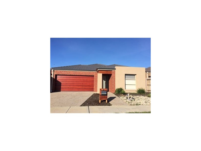 46 Heather Grove, Clyde North VIC 3978