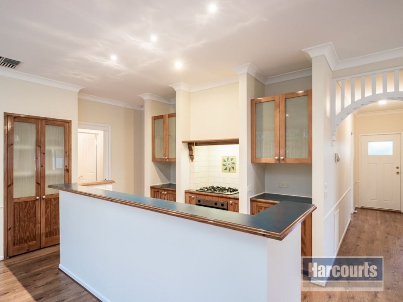 6 Rosewood Court, Narre Warren South VIC 3805
