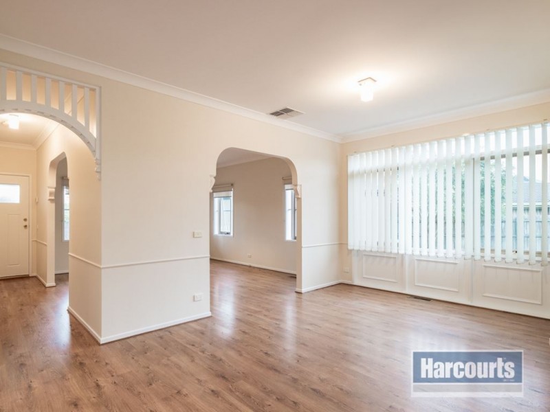 6 Rosewood Court, Narre Warren South VIC 3805
