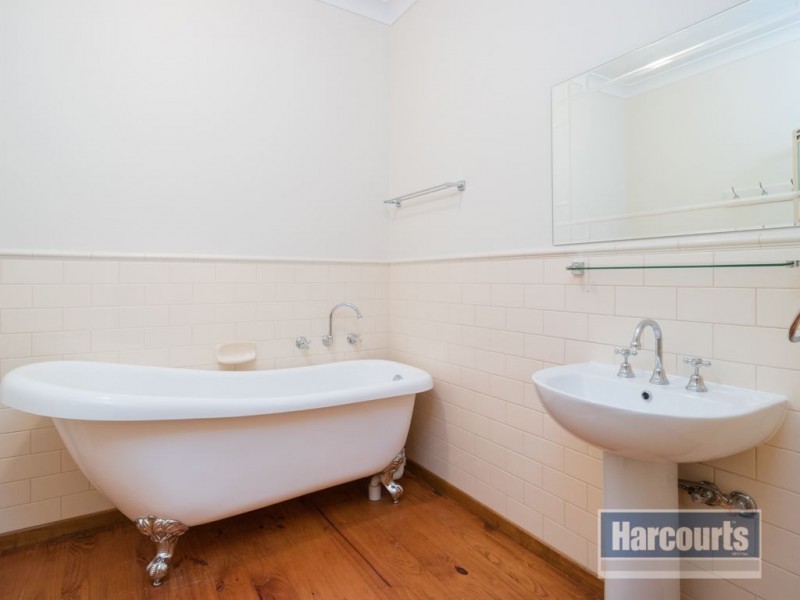6 Rosewood Court, Narre Warren South VIC 3805