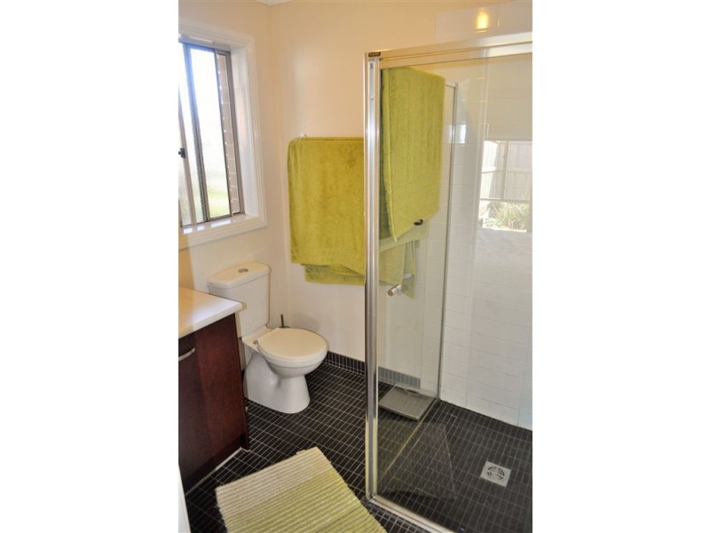 1 Calais Circuit, Cranbourne West VIC 3977