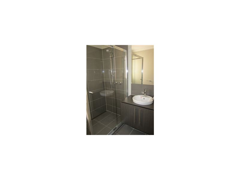 10 Burford Way, Cranbourne North VIC 3977