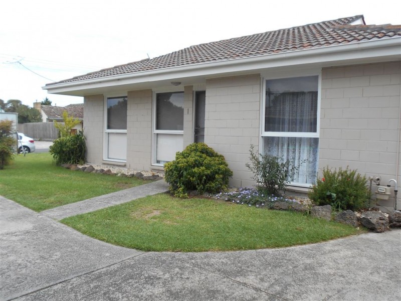 1/5 Walter Street, Cranbourne VIC 3977