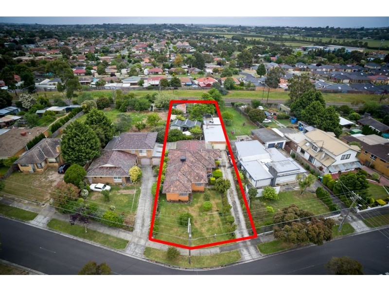 38 Sweeney Drive, Narre Warren VIC 3805