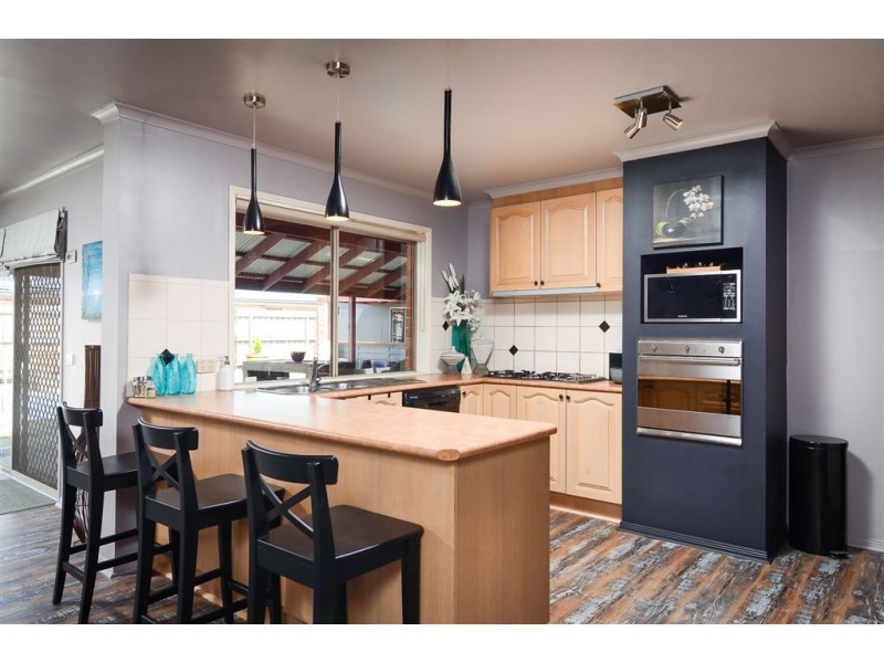 12 Kershaw Drive, Narre Warren South VIC 3805