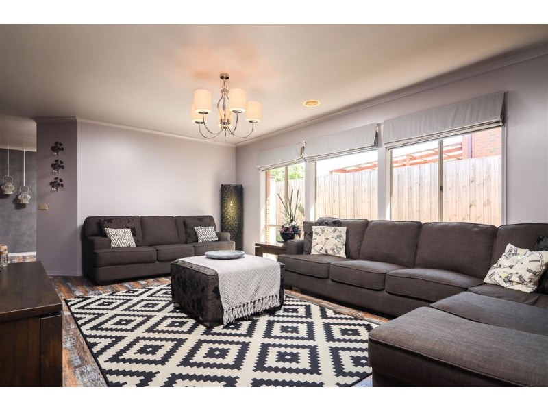 12 Kershaw Drive, Narre Warren South VIC 3805